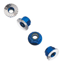 Axial AXA1046 Wheel Nut M4 Serrated Blue (4)